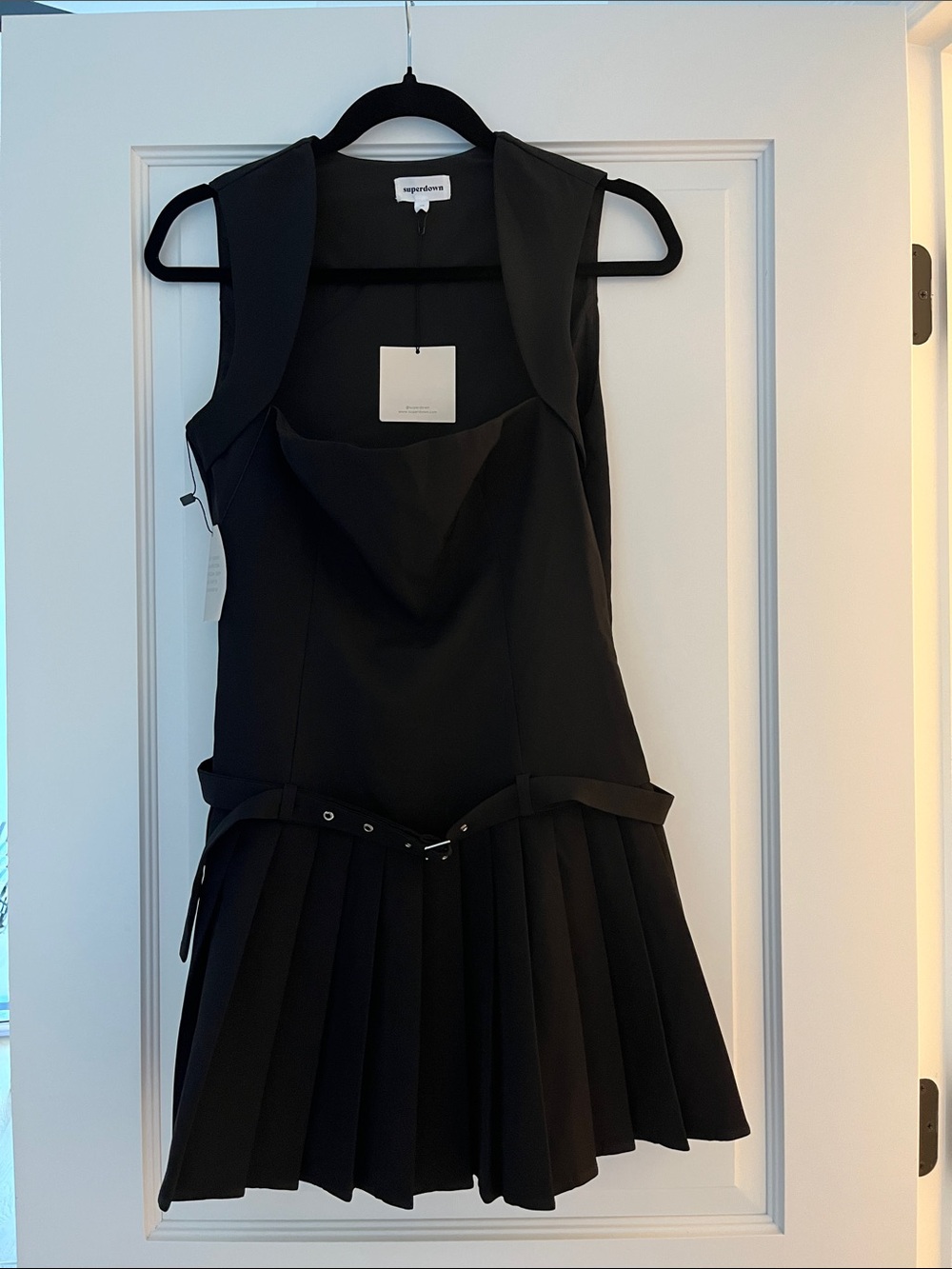 superdown Black Sleeveless Pleated Mini Dress with Belt